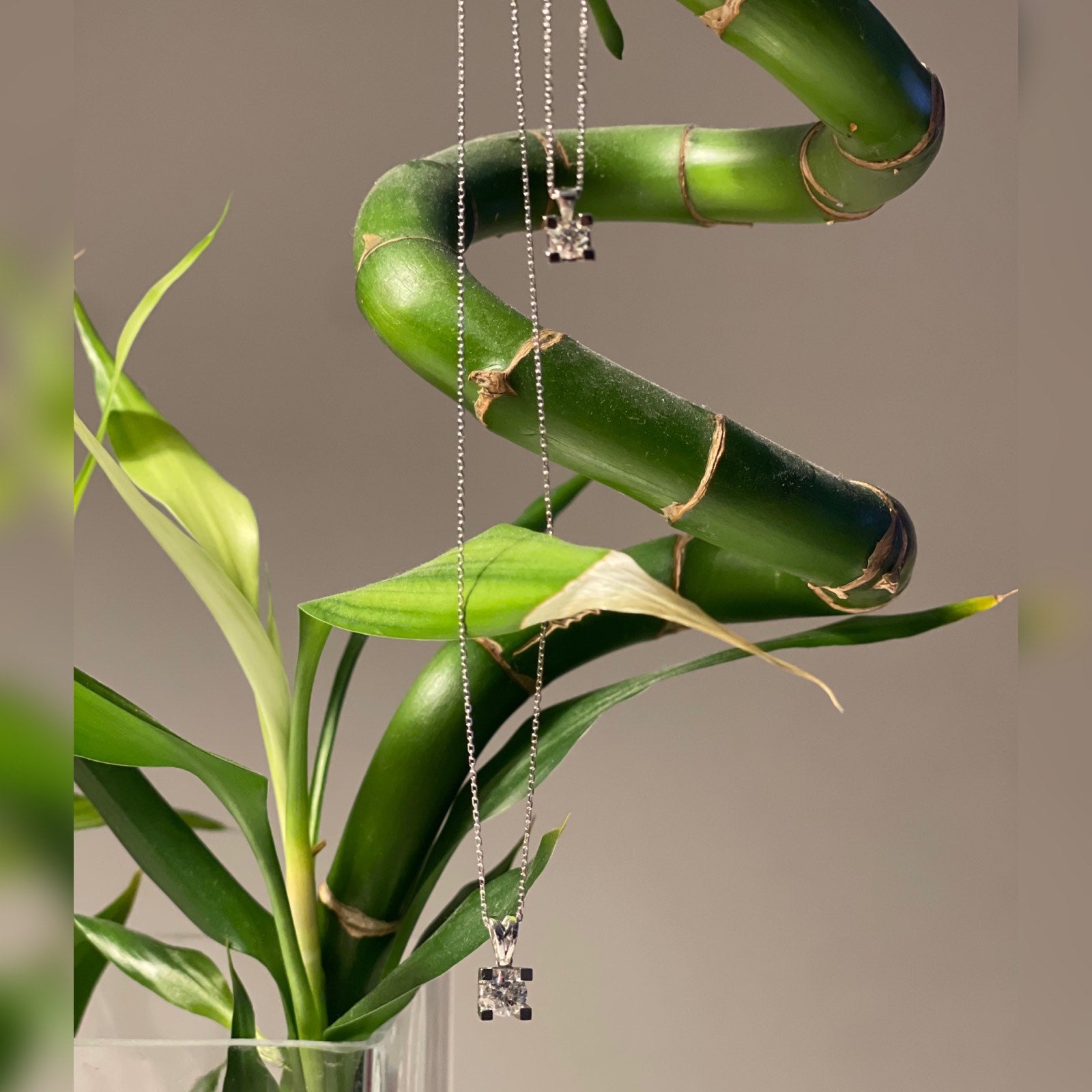 Класическа висулка с Диамант 0.62 карата